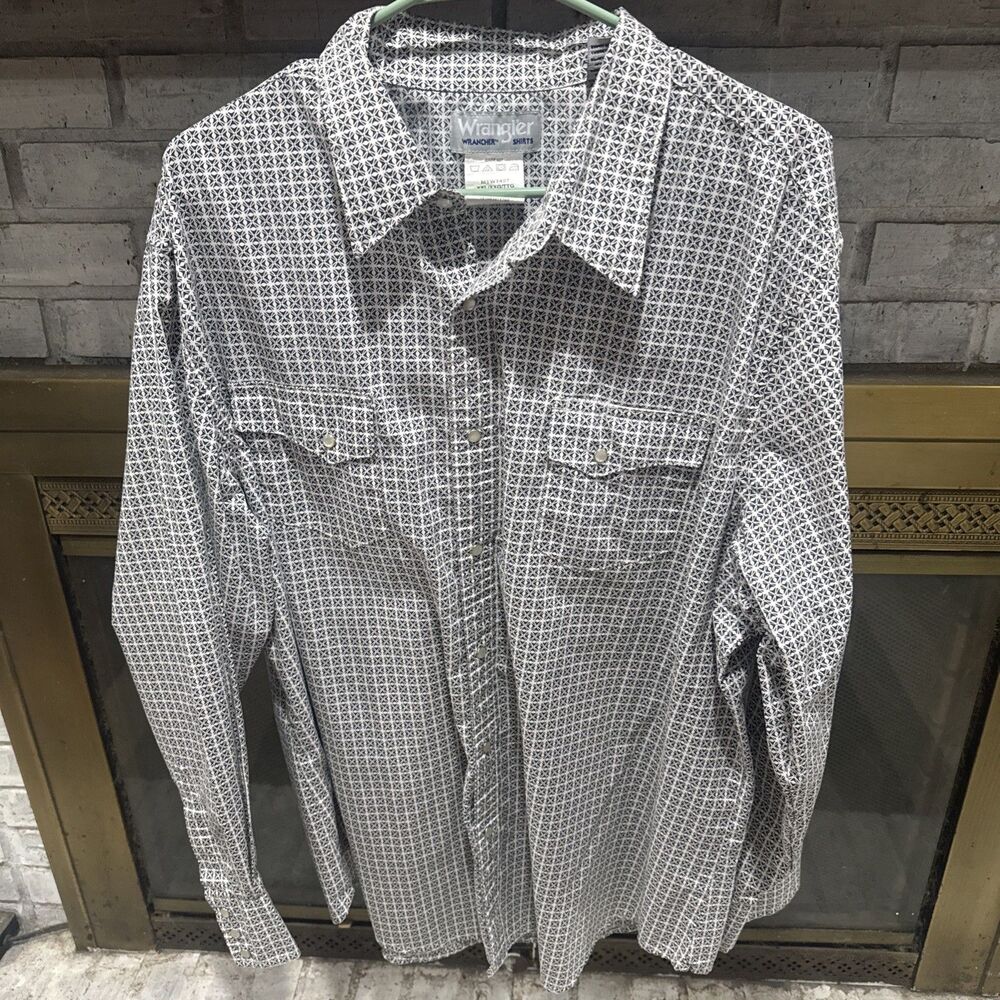 Men’s Wrangler Wrancher Shirts Size 2XL ALL Over Print